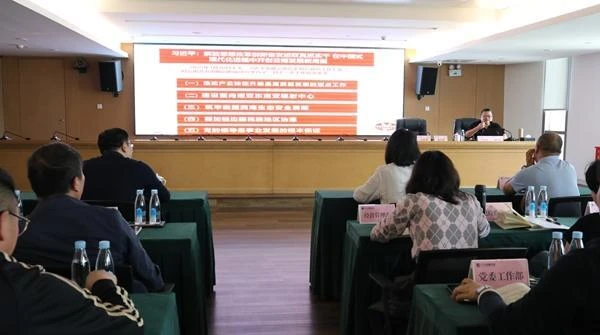 省交發(fā)公司黨委開展2025年度“萬名黨員進(jìn)黨?！睂ｎ}培訓(xùn)